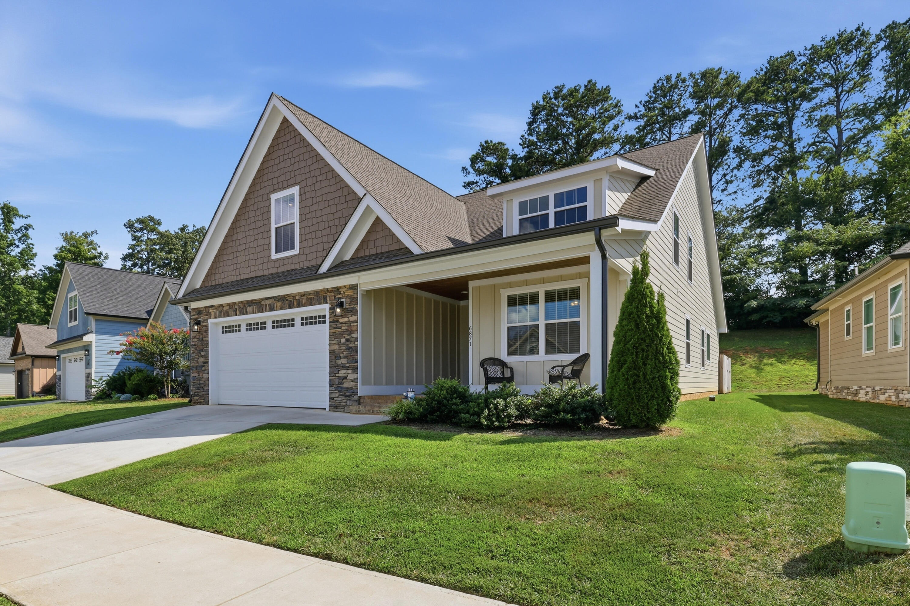 6871 Carnell Way Chattanooga, TN 37421 - Photo 1 of 31 Front