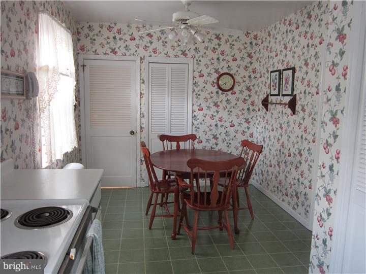 30 Shelbourne Road Havertown, PA 19083 - Photo 5 of 19 Breakfast Room