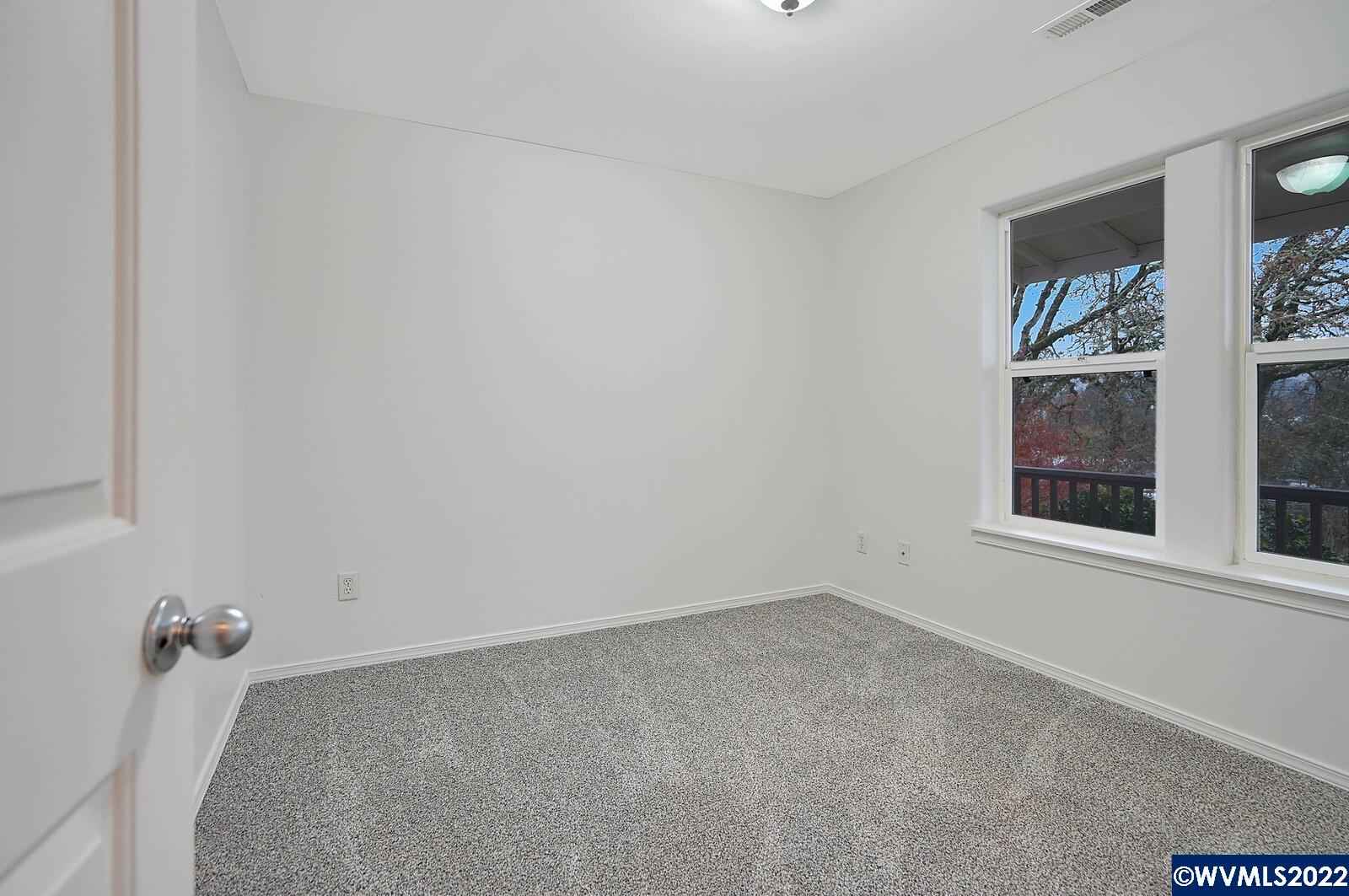 242 Southwest Harder Avenue Dallas, OR 97338 - Photo 16 of 28 Gallery Image 16
