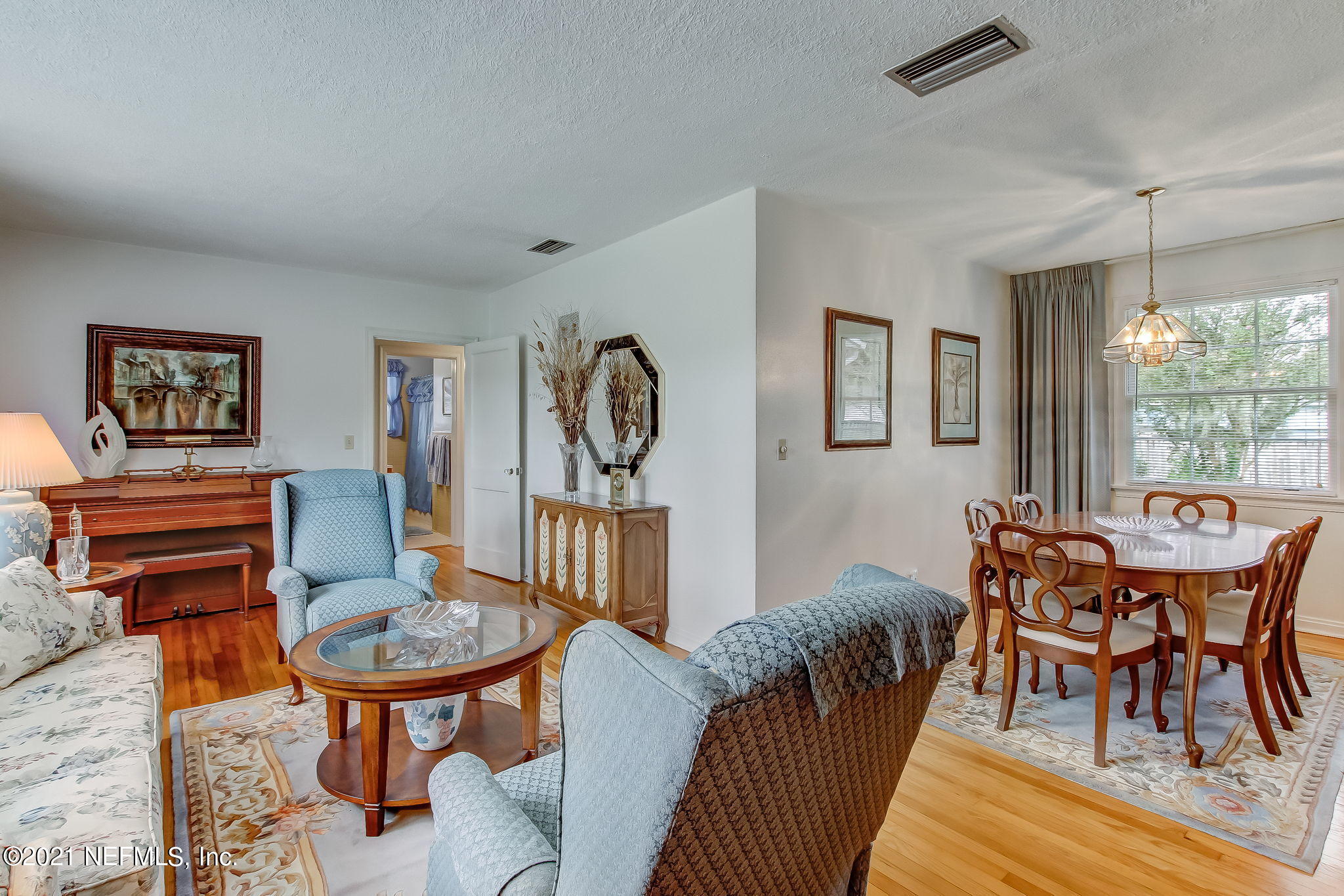 5530 Duke Road Jacksonville, FL 32207 - Photo 12 of 33 a view of a livingroom with furniture and window