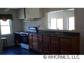 1557 Newfound Road Leicester, NC 28748 - Photo 4 of 14 Gallery Image 4