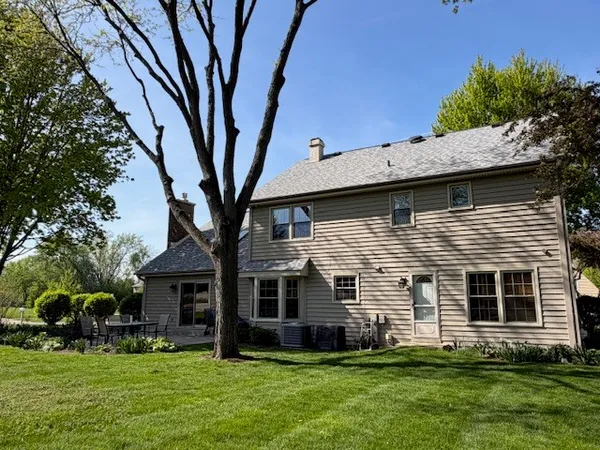 $575,000 | 323 Ford Lane, Bartlett, IL 60103