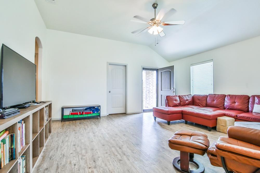 1008 Preston Trail Wolfforth, TX 79382 - Photo 4 of 25 Photo 4