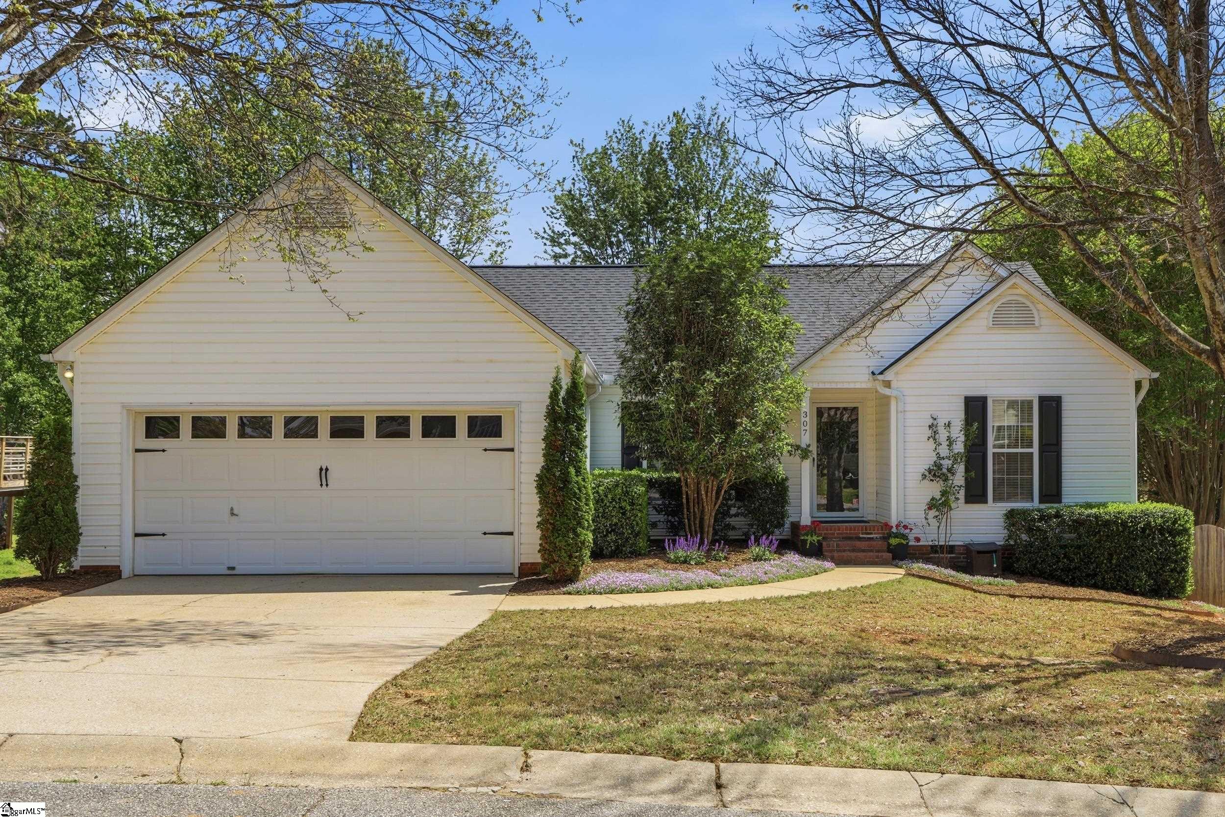 307 Ashridge Way Simpsonville, SC 29681 - Photo 2 of 40