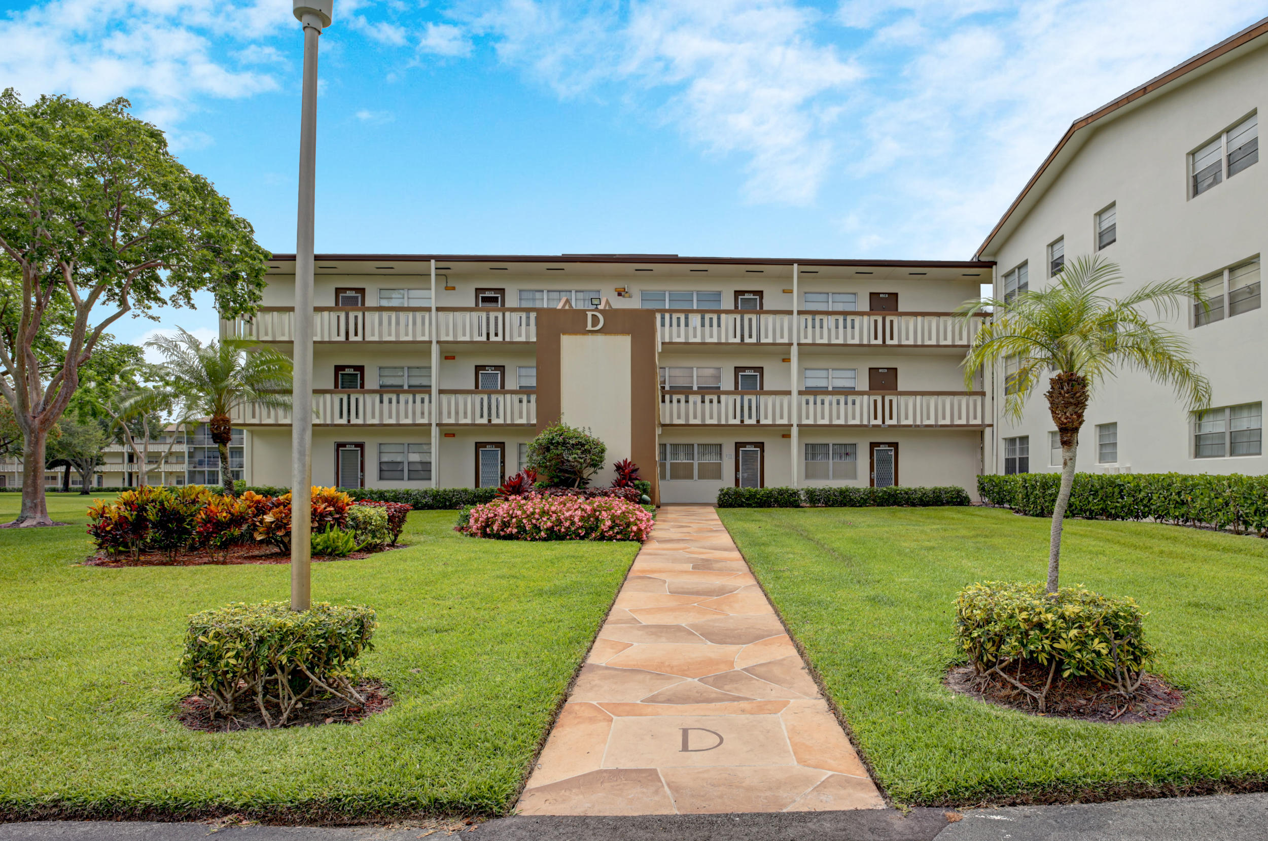 155 Mansfield East, Unit D Boca Raton, FL 33434 - Photo 1 of 42 155 Mansfield D