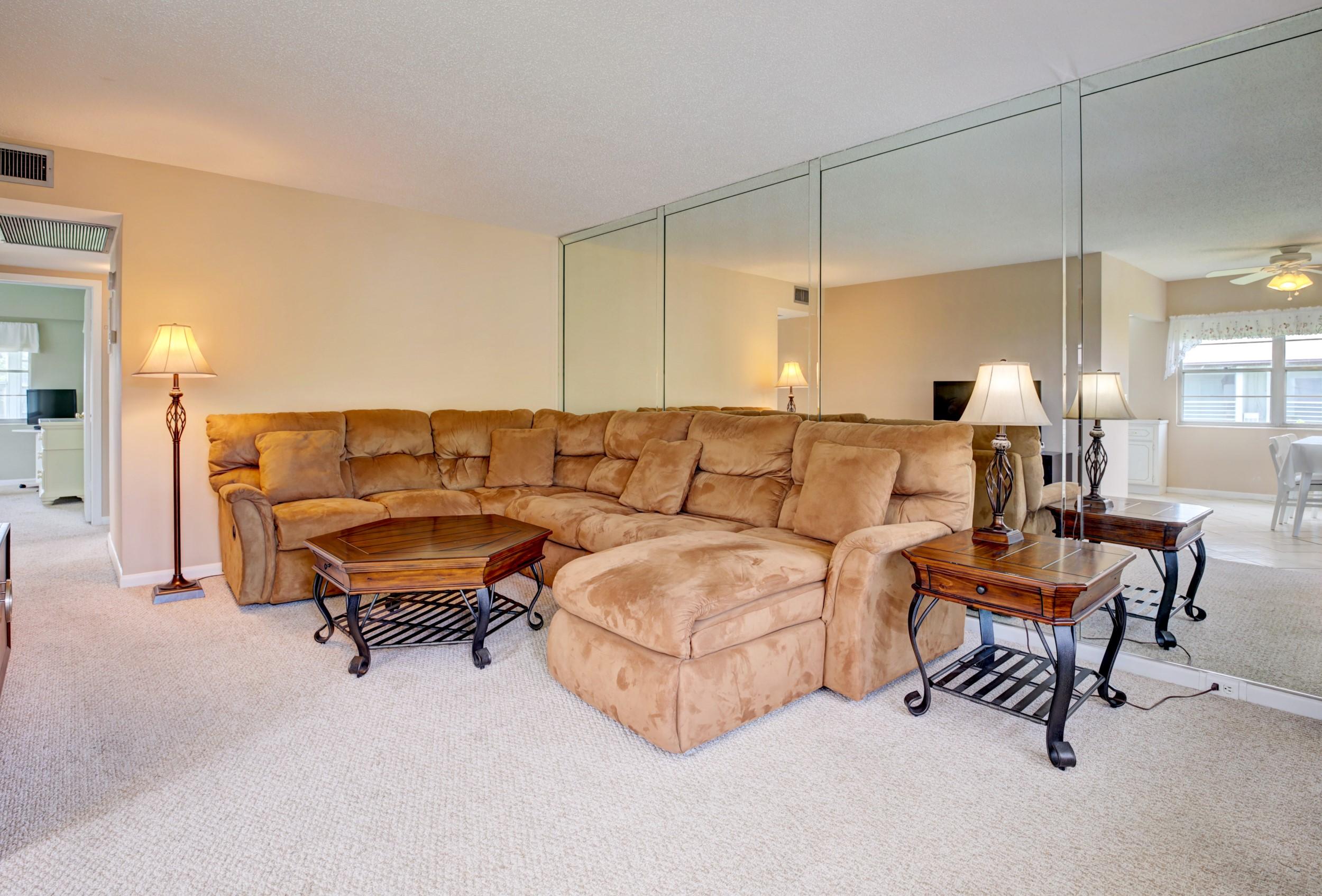 155 Mansfield East, Unit D Boca Raton, FL 33434 - Photo 3 of 42 Living Room