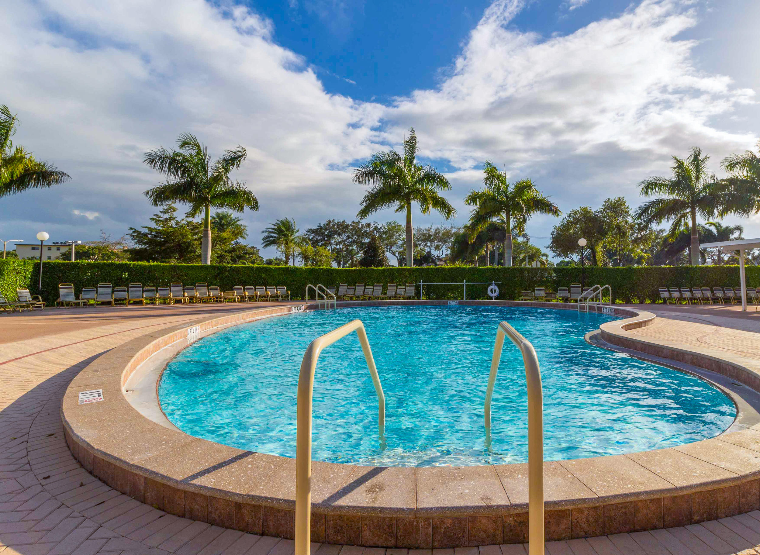 155 Mansfield East, Unit D Boca Raton, FL 33434 - Photo 34 of 42 Small Pool
