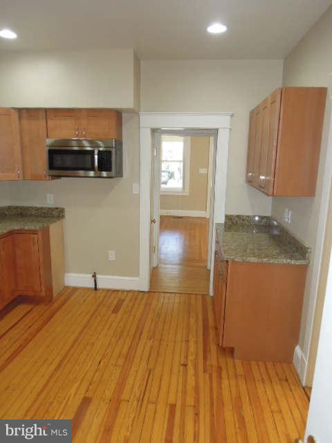 230 Mallow Hill Road Baltimore, MD 21229 - Photo 17 of 28 Kitchen