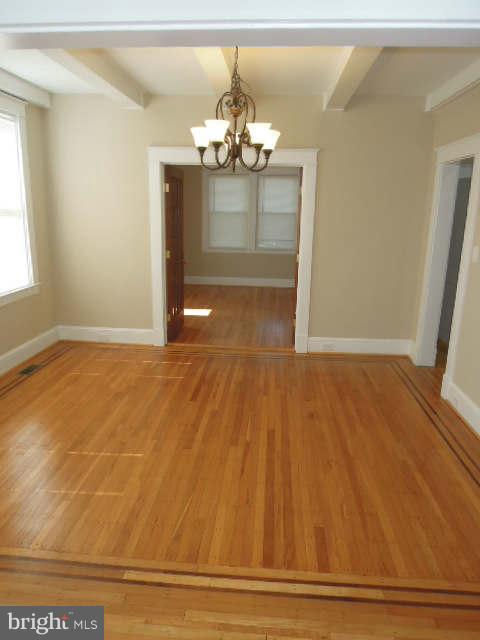 230 Mallow Hill Road Baltimore, MD 21229 - Photo 7 of 28 Dining Room