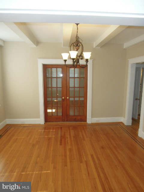 230 Mallow Hill Road Baltimore, MD 21229 - Photo 9 of 28 Dining Room