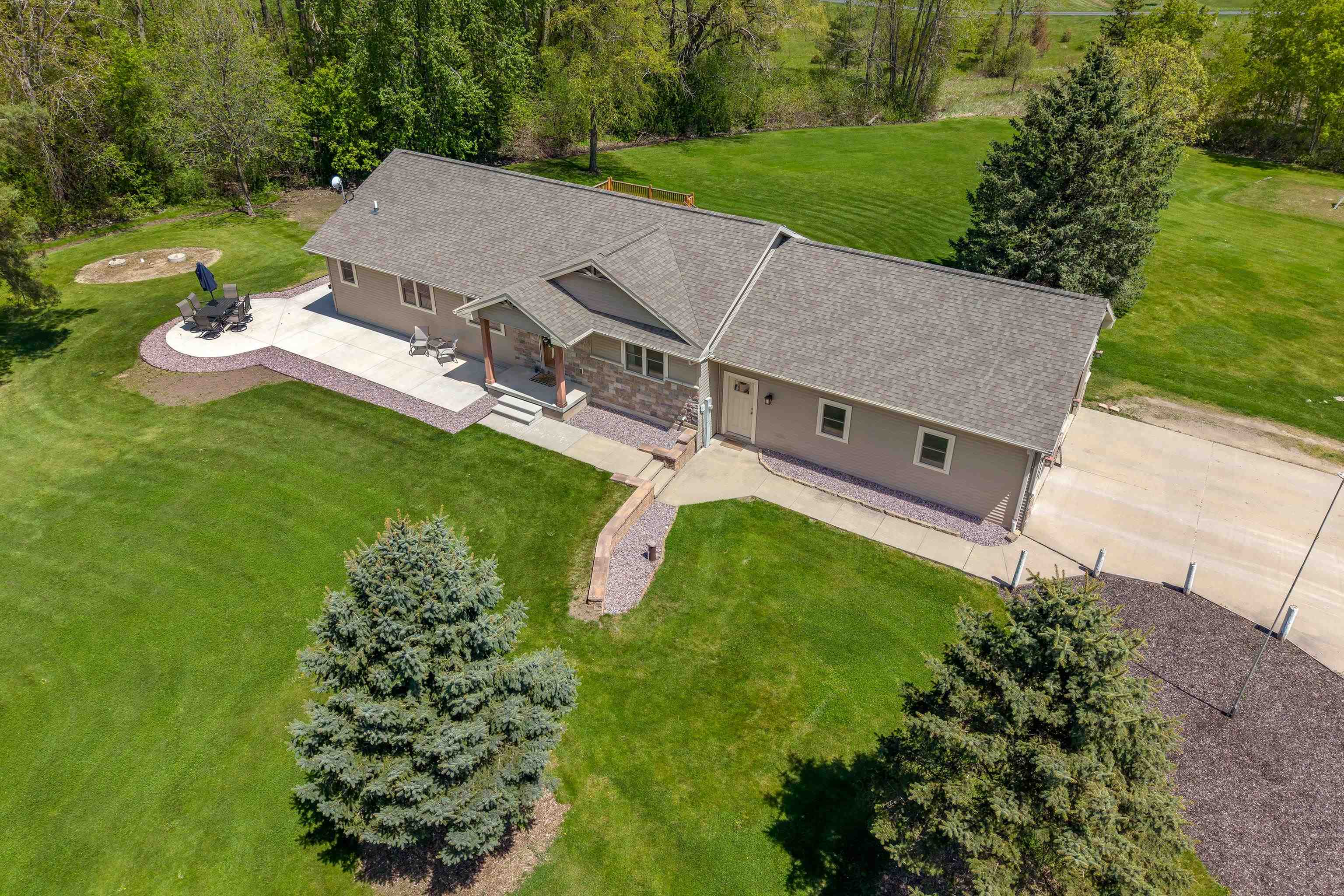 3102 Heise Road Omro, WI 54963 - Photo 1 of 1