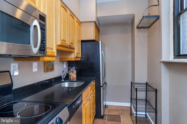 $299,000 | 250 South 13th Street, Unit 5D, Philadelphia, PA 19107