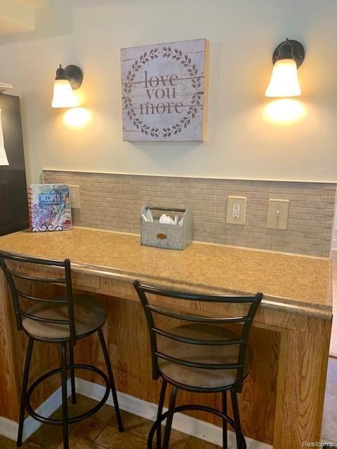 1144 West Reid Road Flint, MI 48507 - Photo 13 of 52