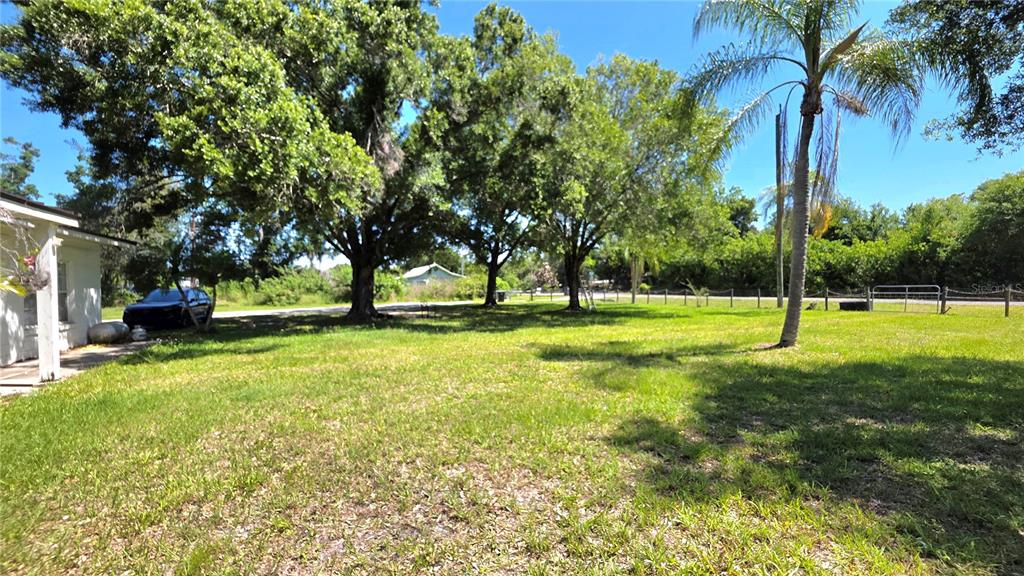 1808 Zipperer Road Bradenton, FL 34212 - Photo 13 of 15