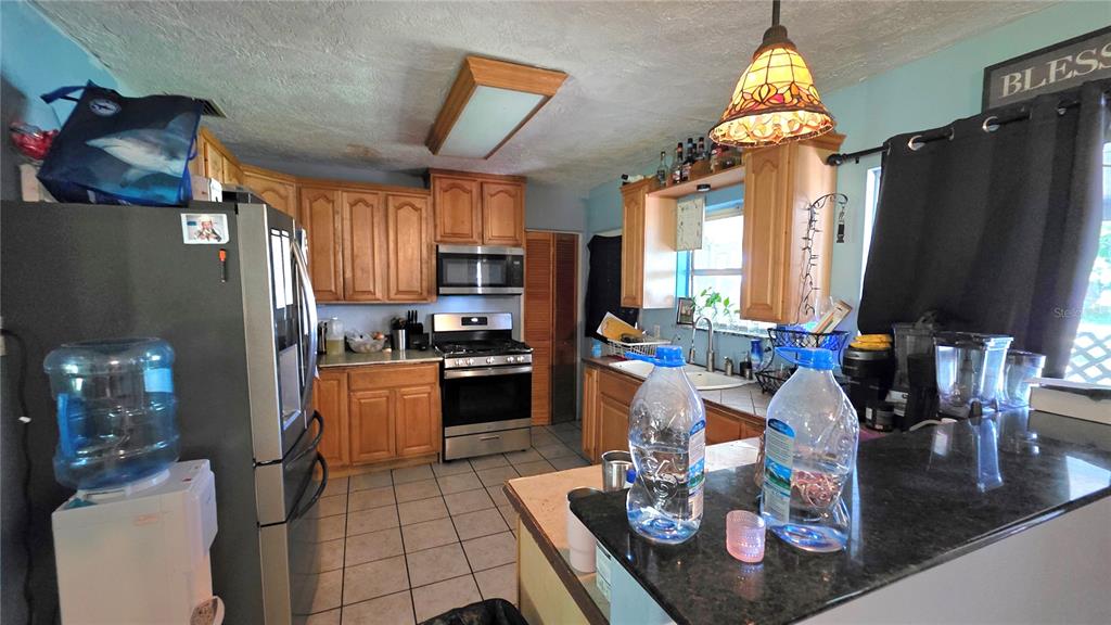 1808 Zipperer Road Bradenton, FL 34212 - Photo 5 of 15