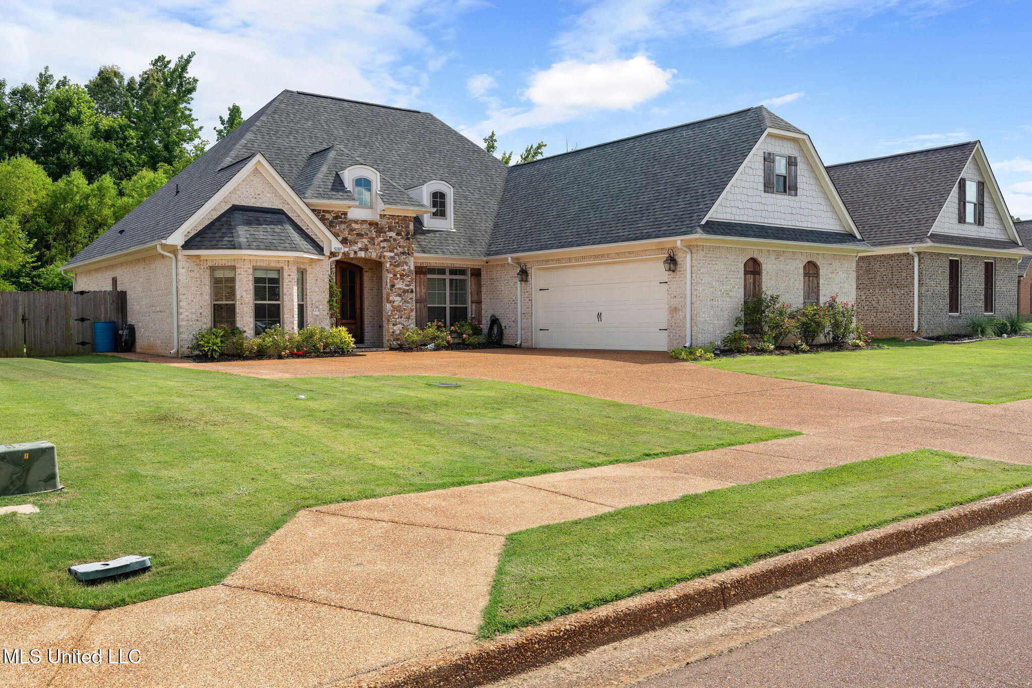 5189 Watson Place Lane Nesbit, MS 38651 - Photo 2 of 38 3-web-or-mls-5189 Watson Pl Ln-03