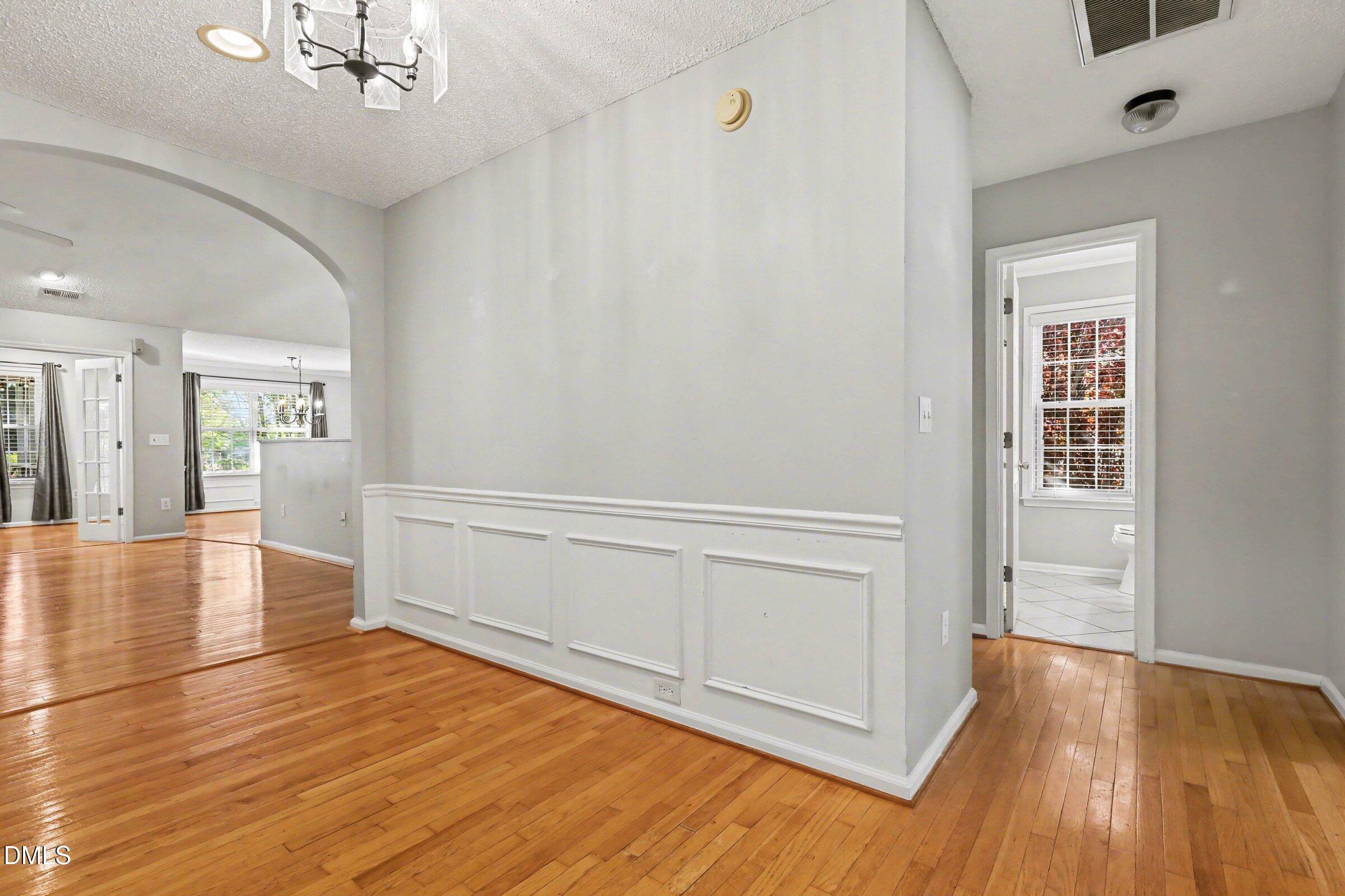 2200 Woodwyck Way Raleigh, NC 27604 - Photo 5 of 39 005_file_3562