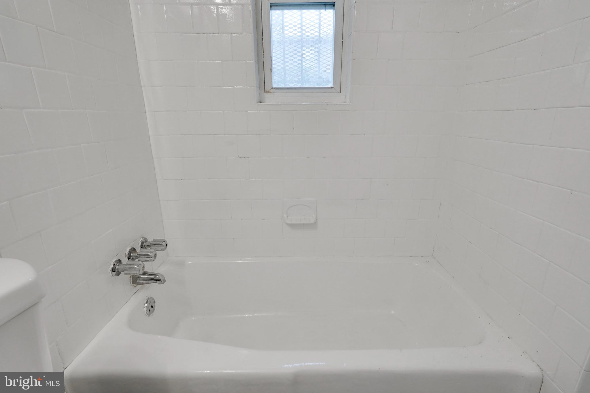 341 54th Street Northeast Washington, DC 20019 - Photo 18 of 28