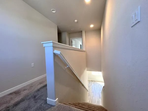 $2,500 | 2909 East Veleta Drive, Fresno, CA 93730
