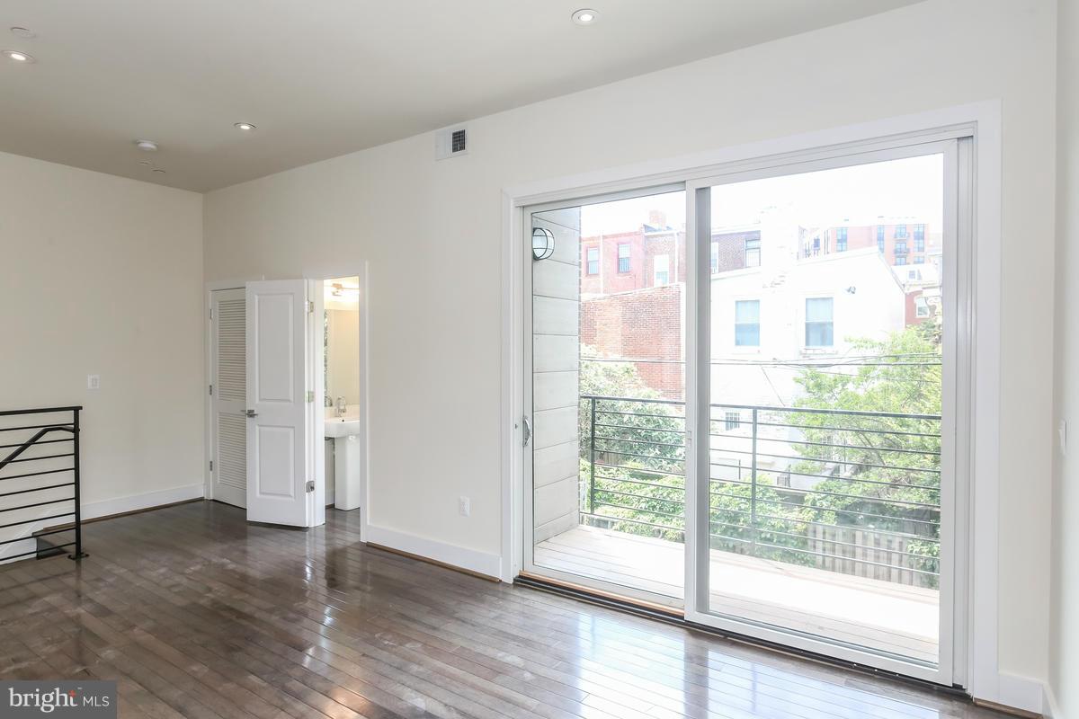 460 Ridge Street Northwest, Unit 4 Washington, DC 20001 - Photo 7 of 30 Balcony Door
