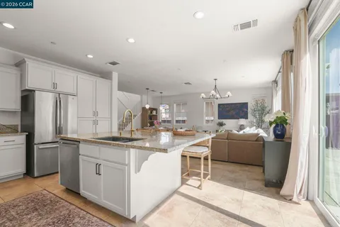 $659,000 | 407 Alyssum Drive, Vacaville, CA 95687