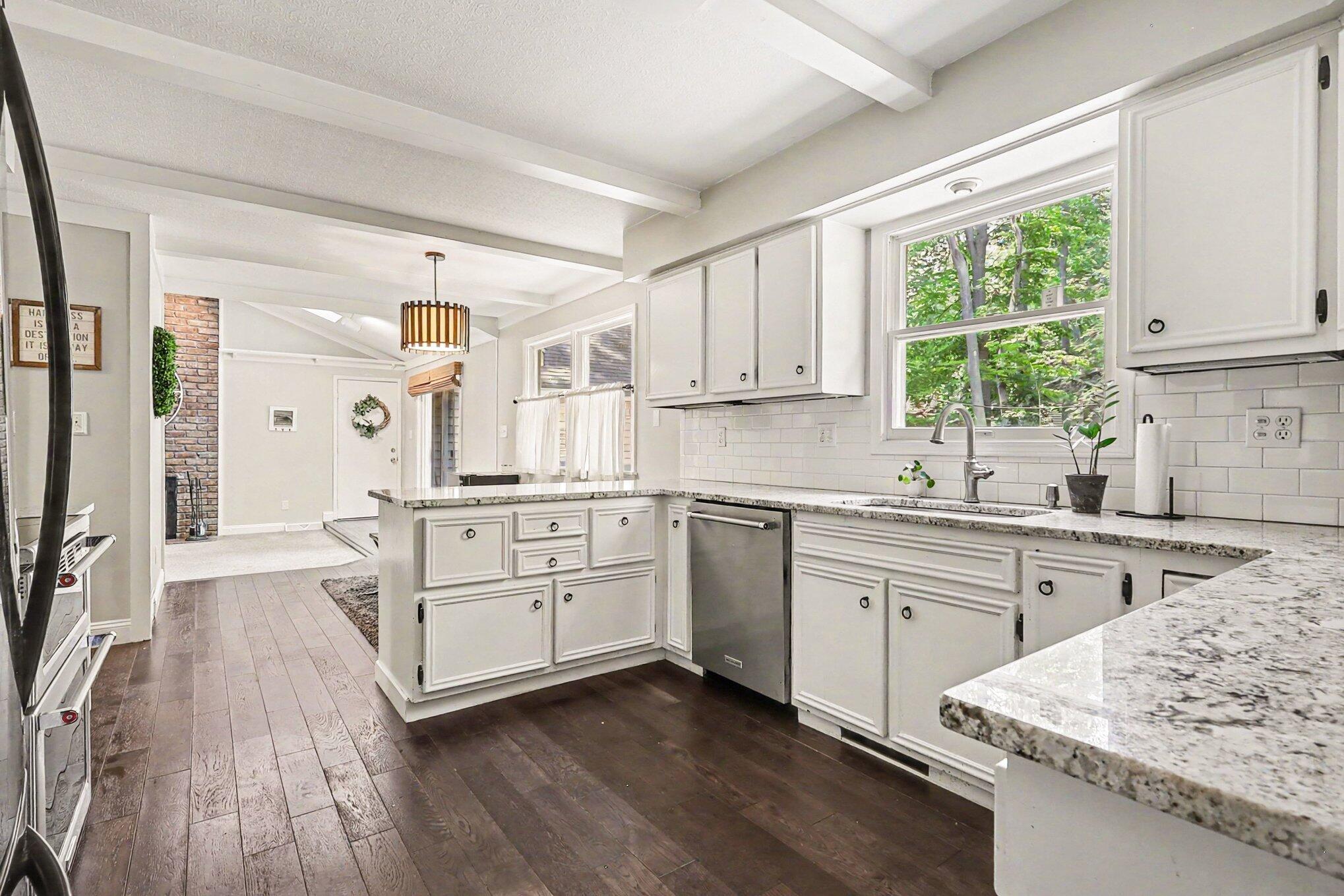 280 Portchester Road Holland, MI 49424 - Photo 13 of 28 013_file_9121