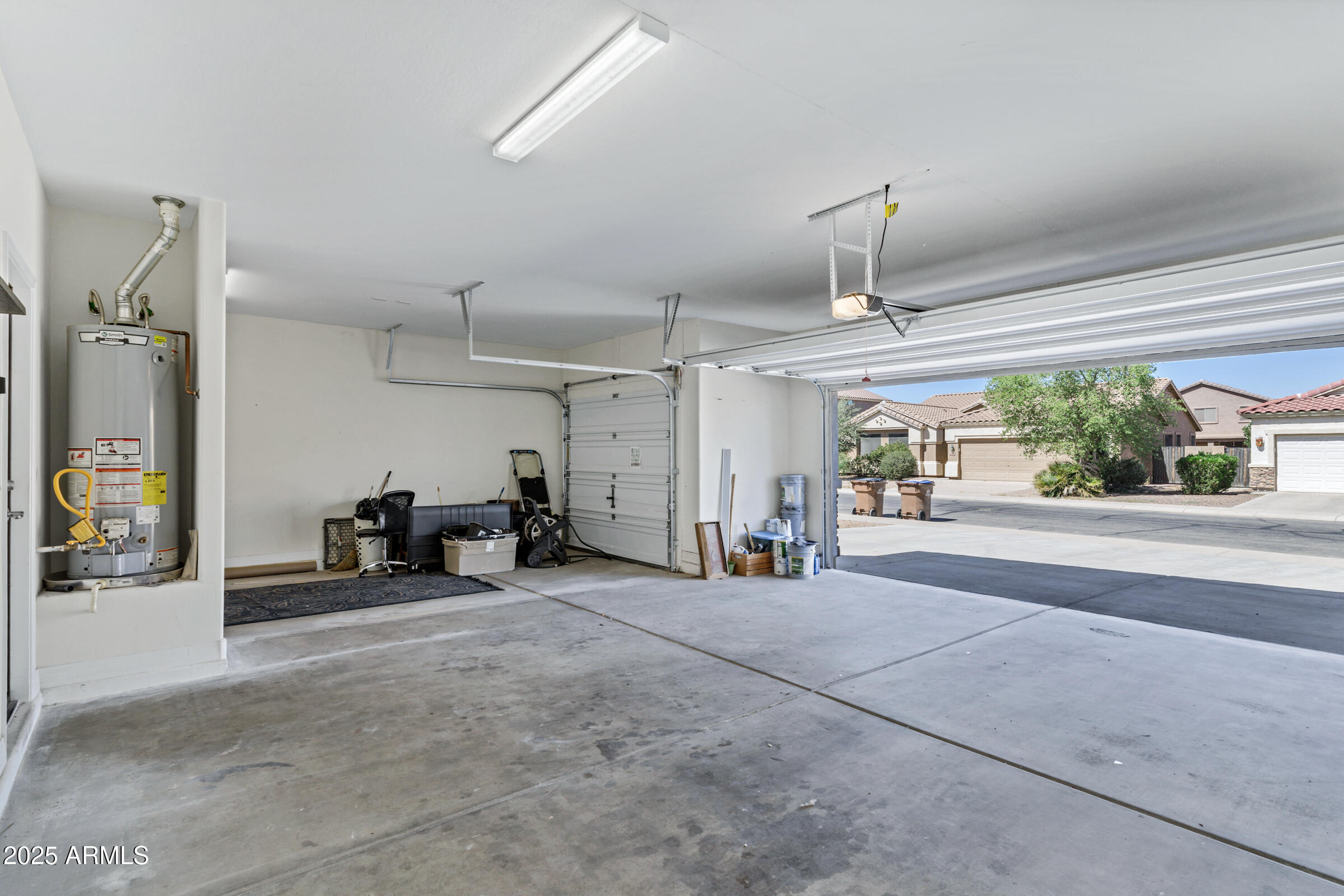 46103 West Ranch Road Maricopa, AZ 85139 - Photo 24 of 31 Garage