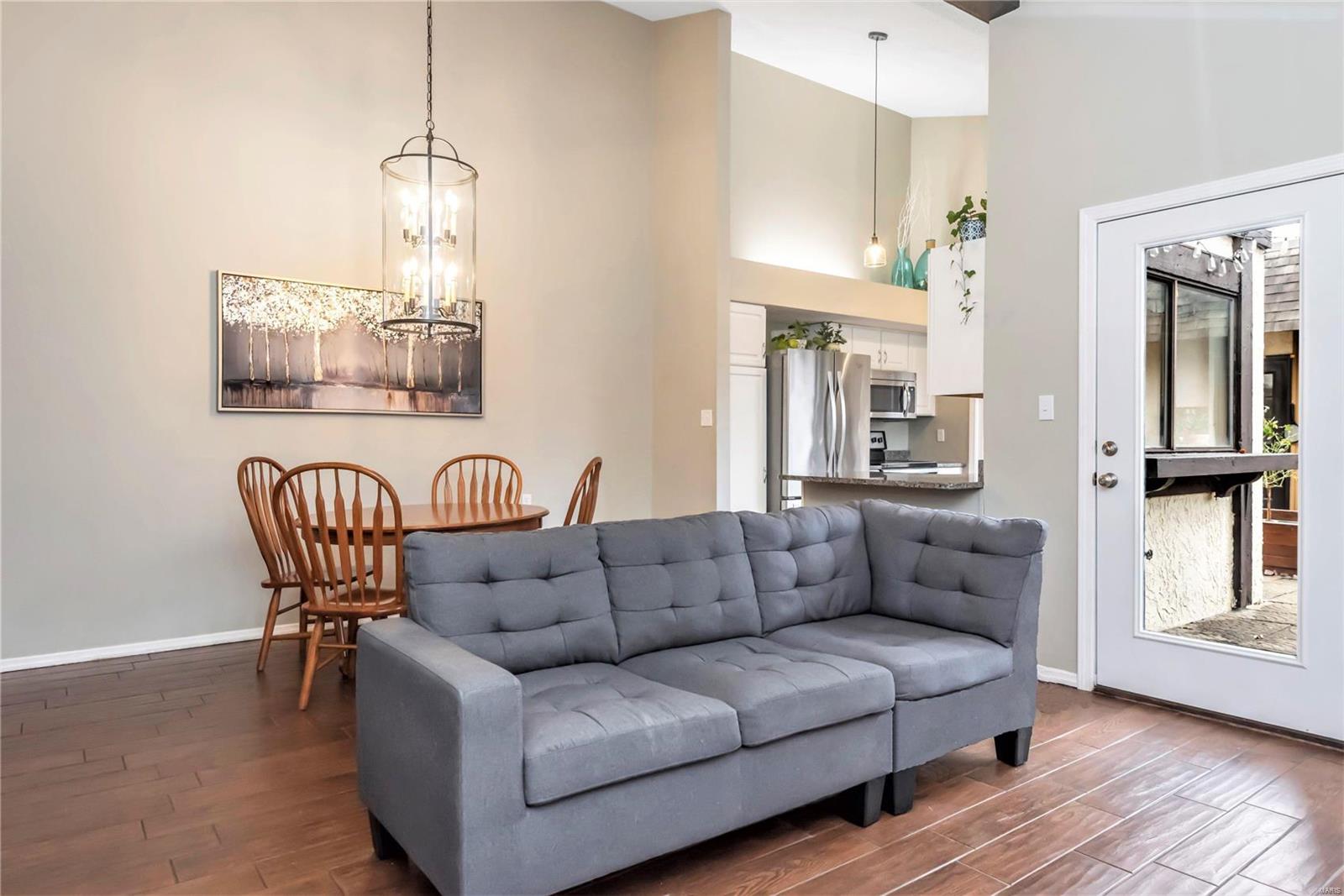 2622 Hampton Road St. Charles, MO 63303 - Photo 8 of 22 Gallery Image 8