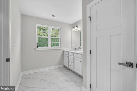 $597,000 | 532 Luchu Way, Newark, DE 19702