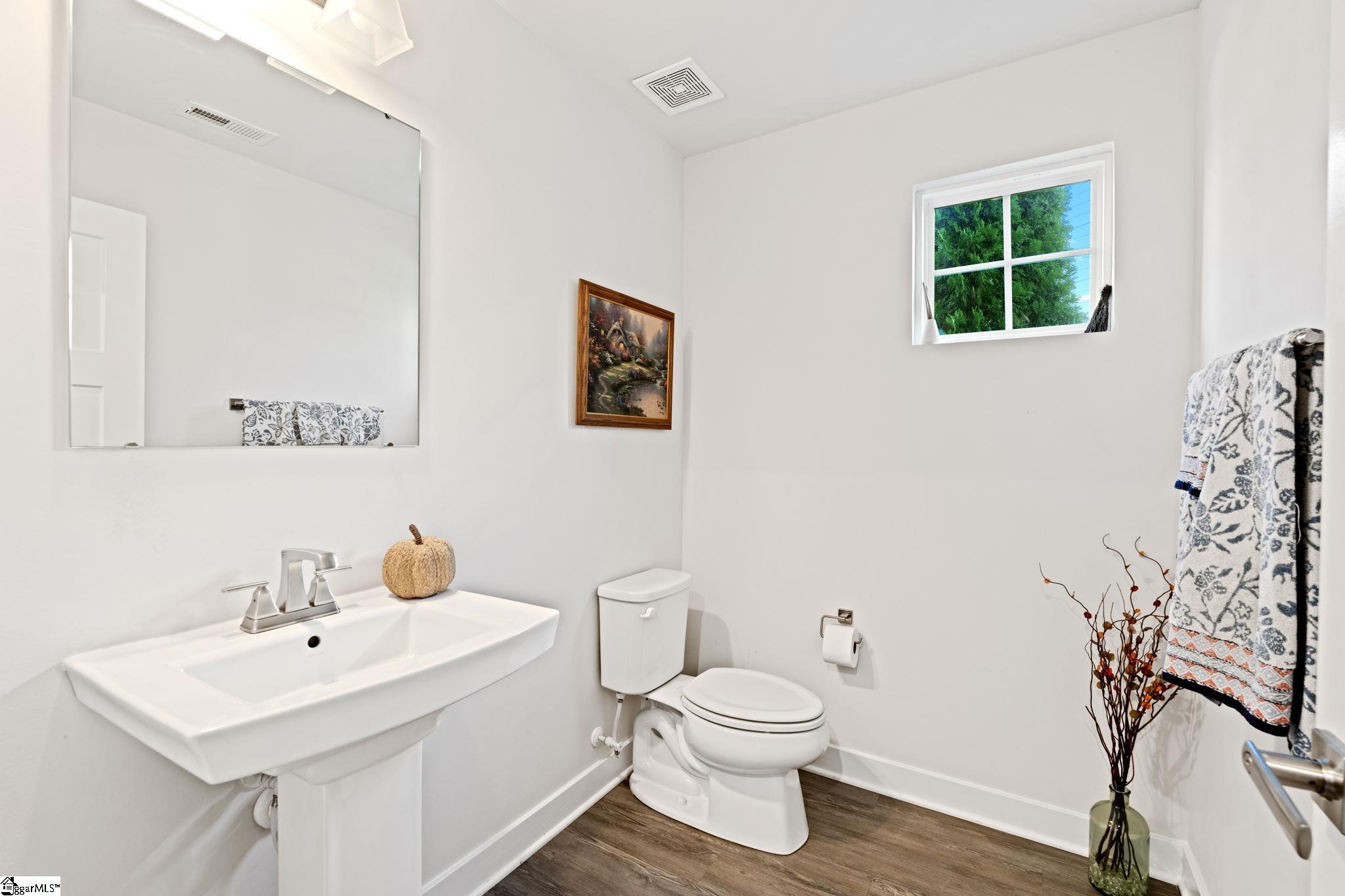 8 Inka Court Greenville, SC 29607 - Photo 10 of 40 Gallery Image 10