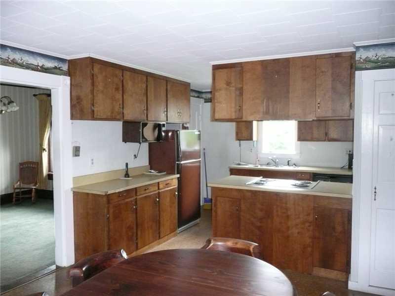 82 Main Street Harrison, ME 04040 - Photo 11 of 35 Kitchen. EAT IN KITCHEN