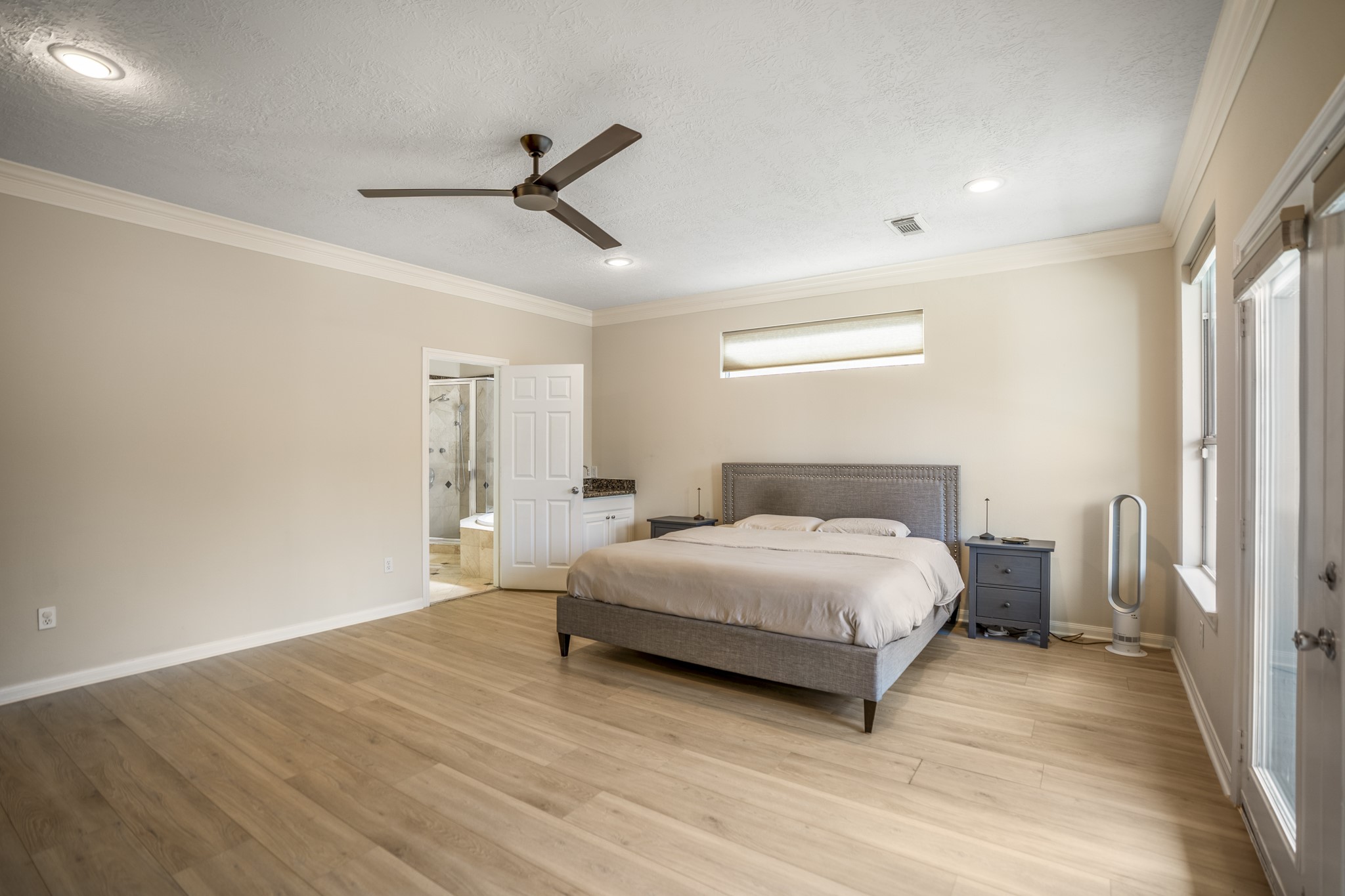 4236 Drake Street Houston, TX 77005 - Photo 17 of 43 Another angle of the expansive primary suite