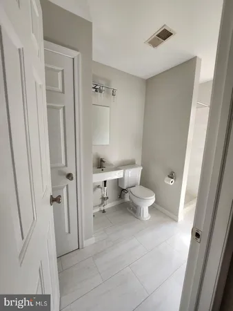 $1,800 | 10 West All Saints Street, Unit 205, Frederick, MD 21701