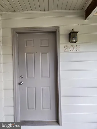 $1,800 | 10 West All Saints Street, Unit 205, Frederick, MD 21701