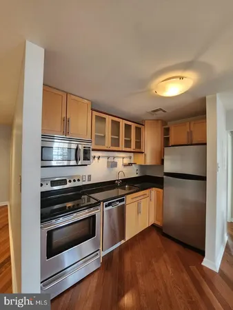 $1,800 | 10 West All Saints Street, Unit 205, Frederick, MD 21701