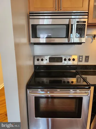 $1,800 | 10 West All Saints Street, Unit 205, Frederick, MD 21701