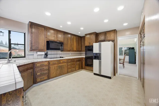 $449,950 | Undisclosed Address, Bakersfield, CA 93309