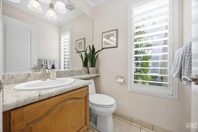 $449,950 | Undisclosed Address, Bakersfield, CA 93309