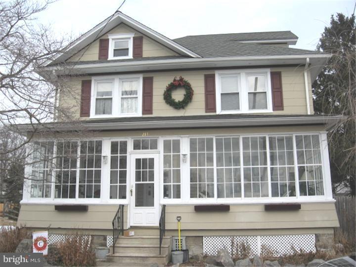 213 Maple Road Wallingford, PA 19086 - Photo 1 of 22 Exterior Front
