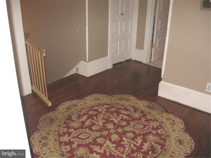 213 Maple Road Wallingford, PA 19086 - Photo 11 of 22 Foyer