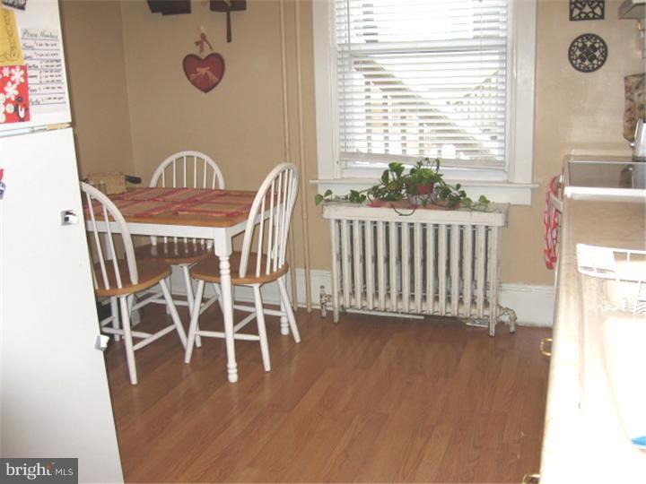 213 Maple Road Wallingford, PA 19086 - Photo 5 of 22 Kitchen