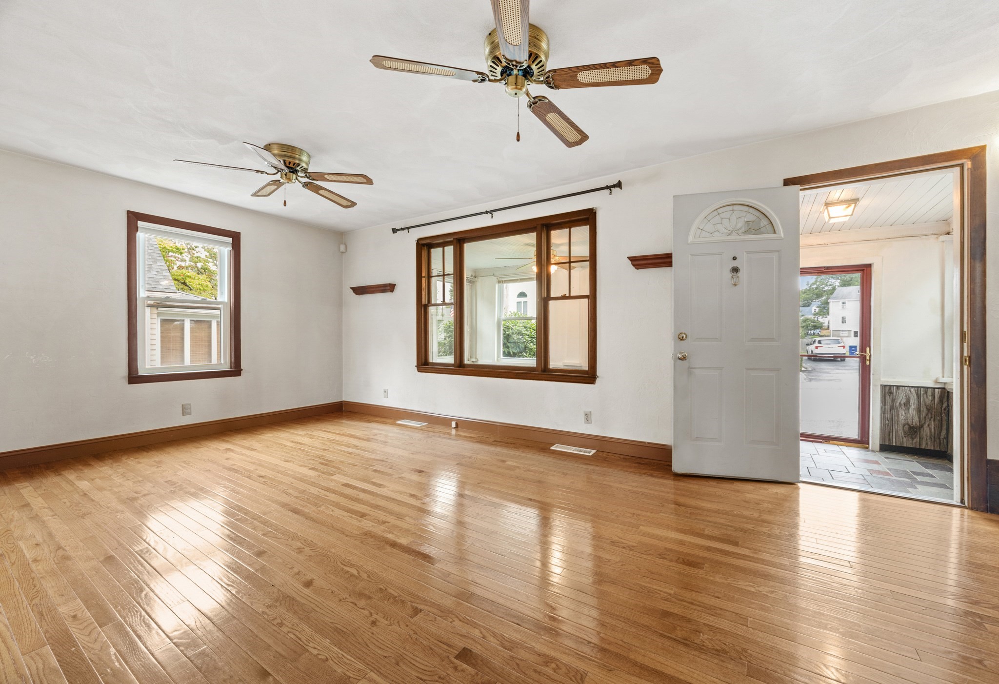 61 Edgemont Road Braintree, MA 02184 - Photo 19 of 39 Gallery Image 19