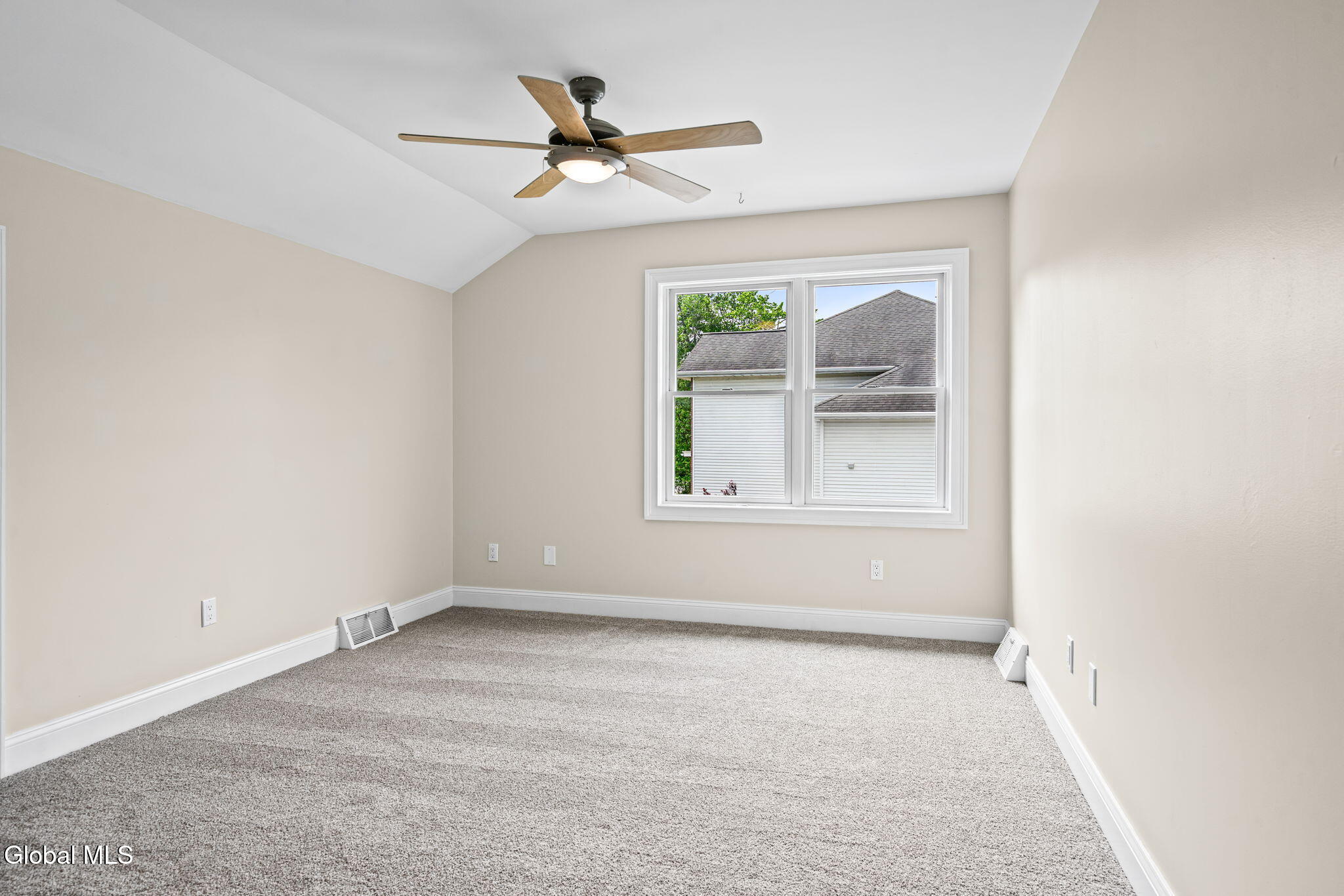 229 Menlo Park Road Niskayuna, NY 12309 - Photo 38 of 55 30-web-or-mls-229-menlo-park-rd