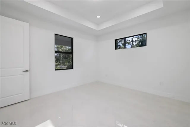 $2,250 | 820 Ashland Street East, Lehigh Acres, FL 33974