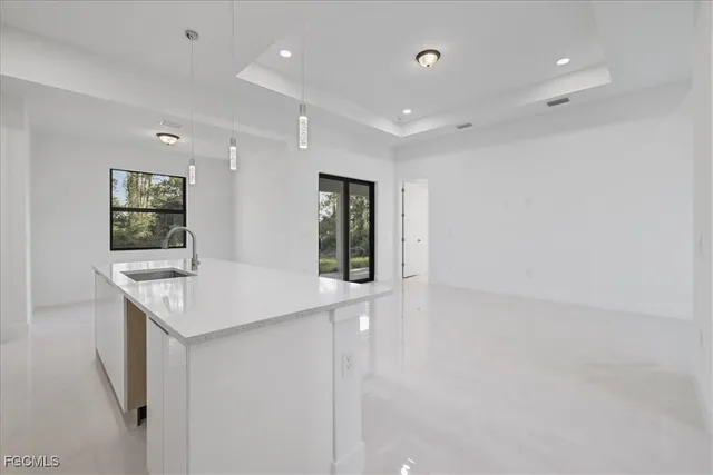 $2,250 | 820 Ashland Street East, Lehigh Acres, FL 33974