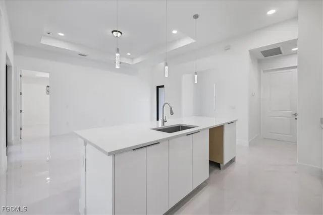 $2,250 | 820 Ashland Street East, Lehigh Acres, FL 33974