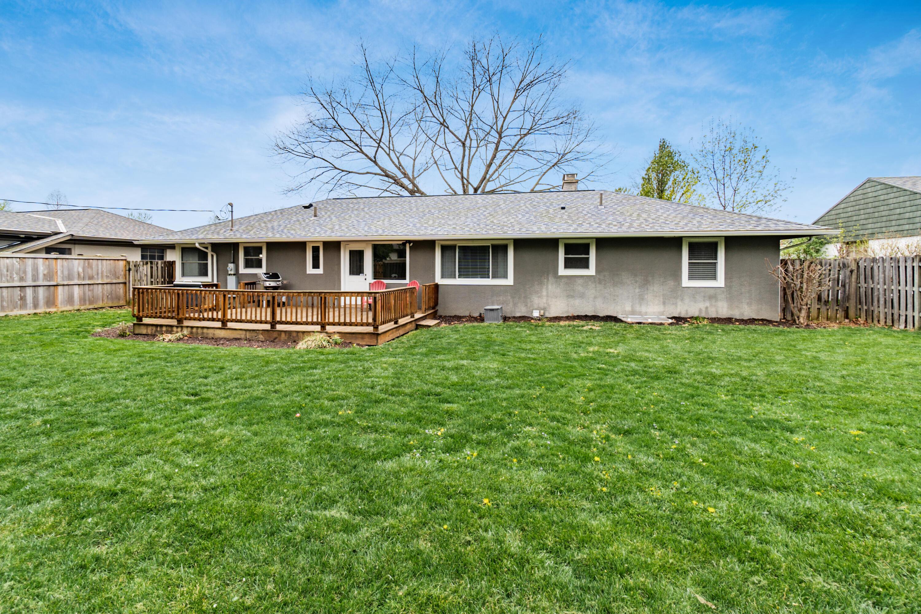 3166 South Dorchester Road Columbus, OH 43221 - Photo 31 of 34 Y_3166_S_Dorchester-078