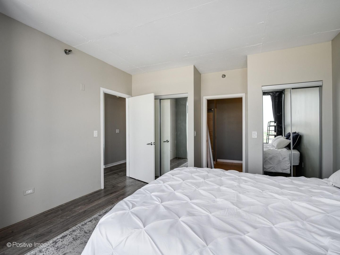 611 South Wells Street, Unit 2504 Chicago, IL 60607 - Photo 14 of 21
