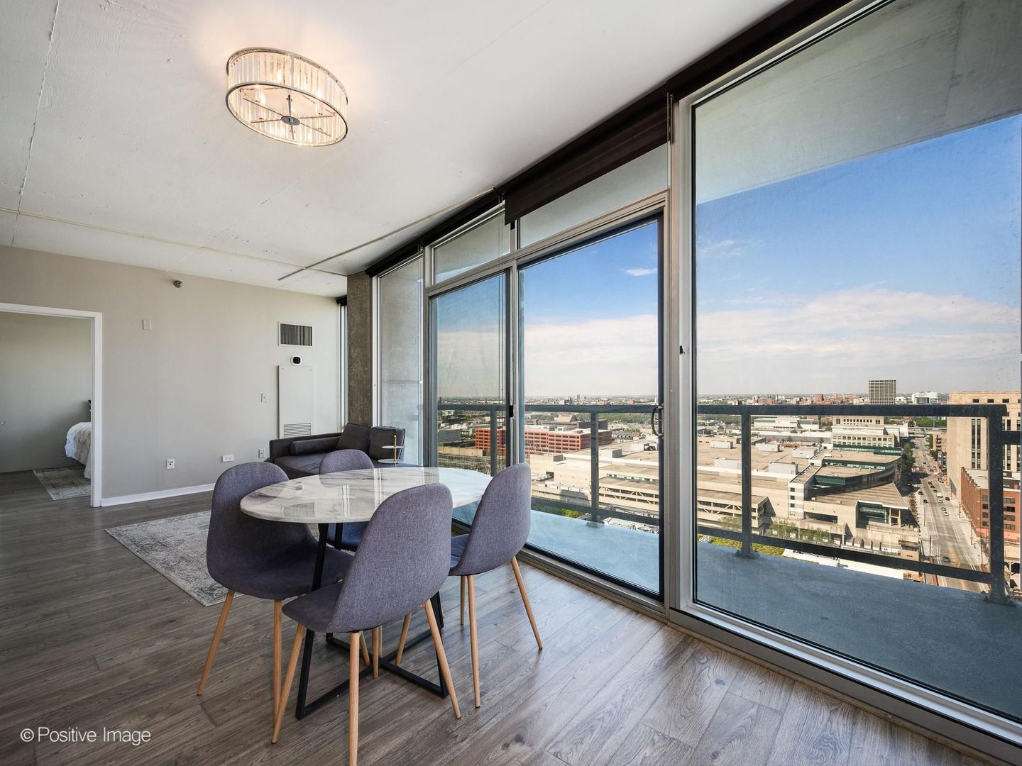 611 South Wells Street, Unit 2504 Chicago, IL 60607 - Photo 5 of 21