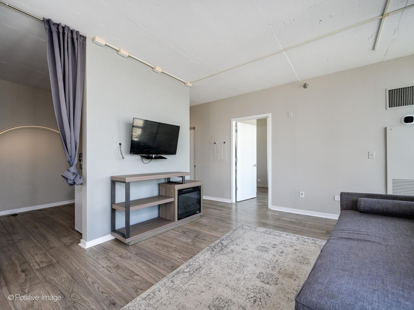 611 South Wells Street, Unit 2504 Chicago, IL 60607 - Photo 7 of 21